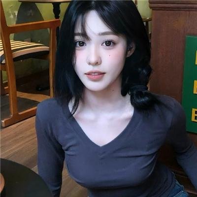 运动鞋